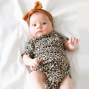 Baby onesie one piece snap oncesize in leopard print